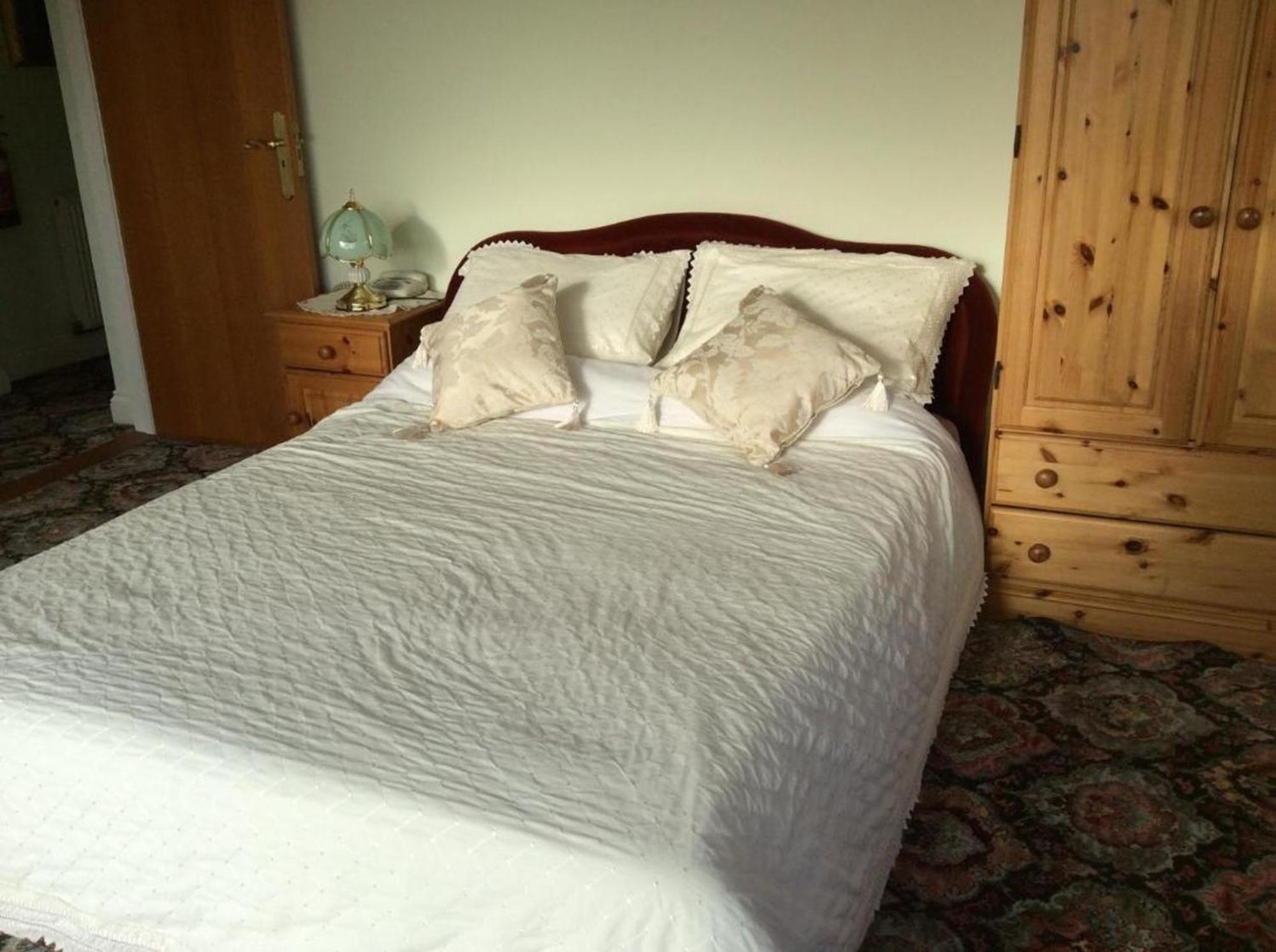 Room In Guest Room - Orchard Manor, Fore Street, Probus Truro Kültér fotó